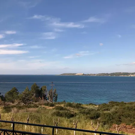 λιμανάκι 3* Αργοστόλι