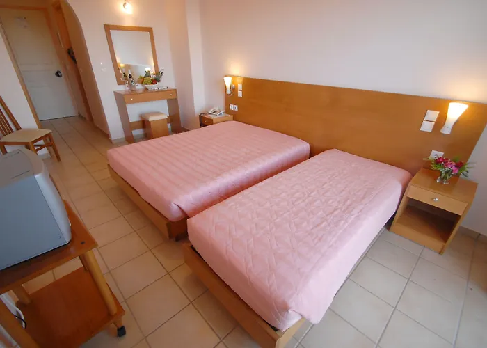 Limanaki Hotell