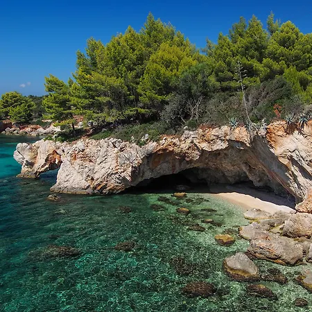 Отель Limanaki 3*