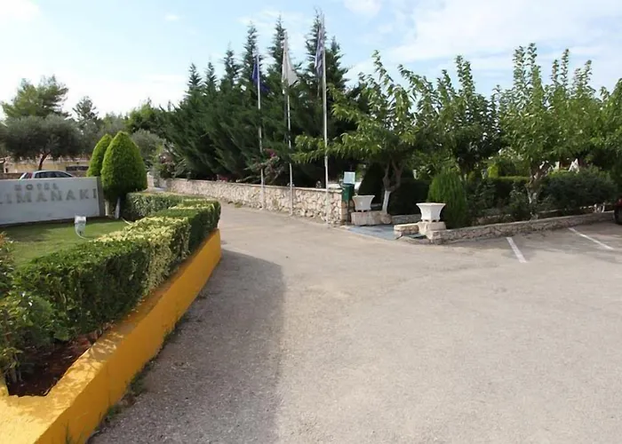 Limanaki מלון 3*
