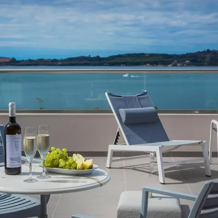 Limanaki Hotell