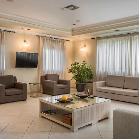 Limanaki Hotell 3*